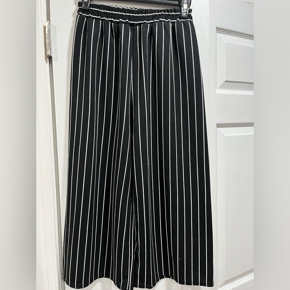 Short Summer Striped Pants